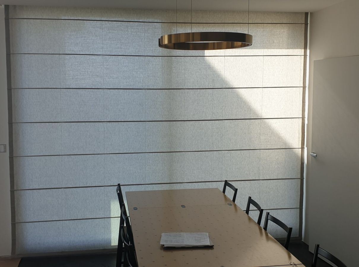 Ř&iacute;msk&eacute; rolety